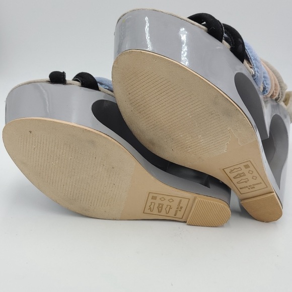 Beau & Ashe 'Heart Wedge'  6" Heel Women's 8 (grey,tan,black,blue) - Picture 6 of 6